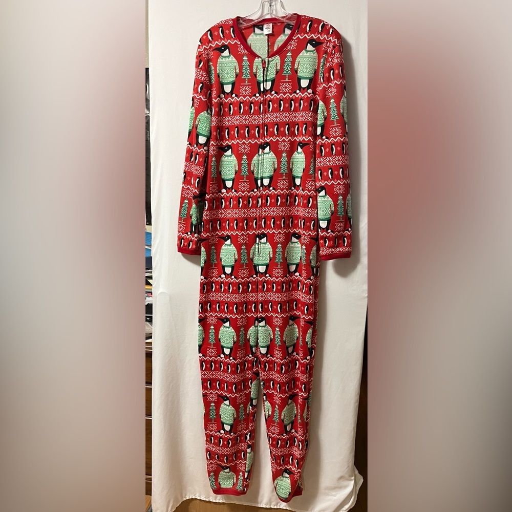 Men’s‎ One piece Penguin Pajamas 100% Polyester Size Small